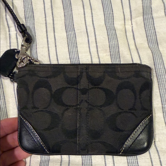 Coach Signature Black Wristlet - Picture 3 of 6
